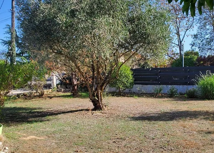 Agreable D' Avec Acces Piscine