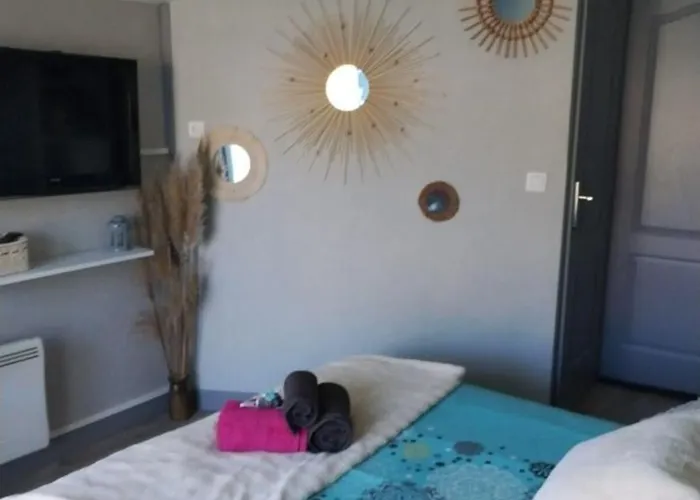 Agreable D' Avec Acces Piscine * Septfonds